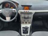 Opel Astra foto 9