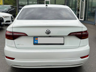 Volkswagen Jetta foto 5