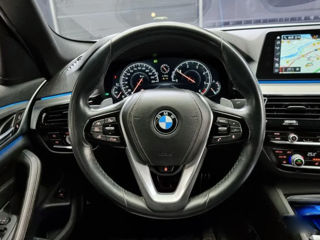 BMW 5 Series foto 11