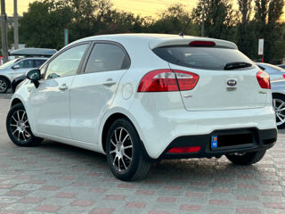 KIA Rio foto 3