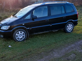 Opel Zafira foto 3