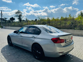 BMW 3 Series foto 7