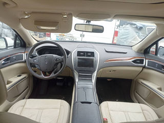 Ford Fusion  Lincoln MKZ foto 3