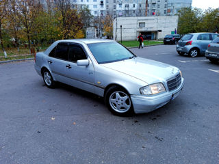 Mercedes C-Class