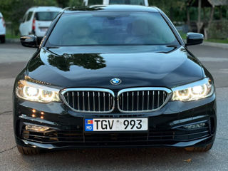 BMW 5 Series foto 6