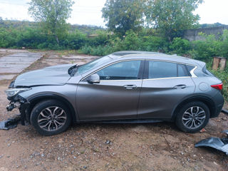 Infiniti Q30 foto 2