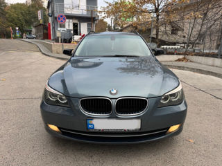 BMW 5 Series foto 6