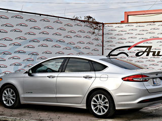 Ford Fusion foto 4