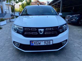 Dacia Sandero foto 2