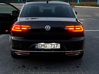 Volkswagen Passat foto 4