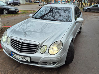 Mercedes E-Class foto 4