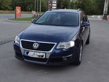 Volkswagen Passat foto 1