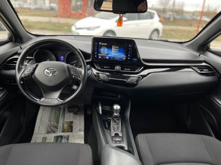 Toyota C-HR foto 8