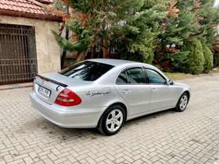 Mercedes E-Class foto 10