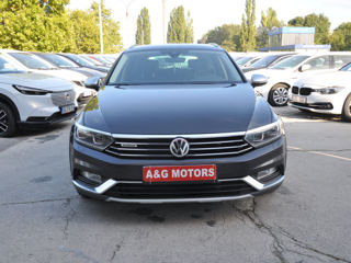 Volkswagen Passat foto 2