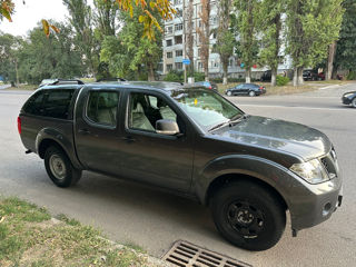 Nissan Navara foto 2