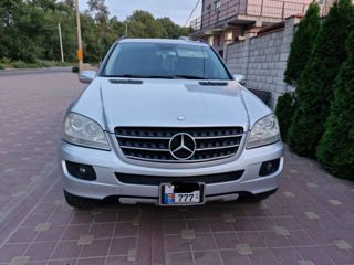 Mercedes M-Class foto 2