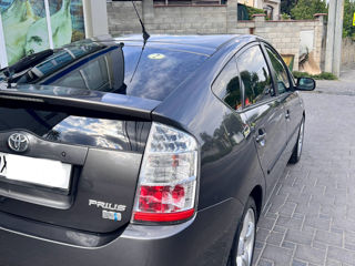 Toyota Prius foto 2