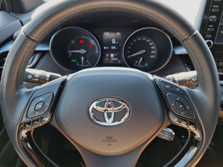 Toyota C-HR foto 15