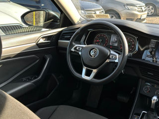 Volkswagen Jetta foto 16