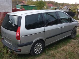 Peugeot 807 foto 1