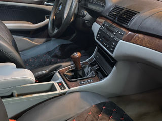 BMW 3 Series foto 8