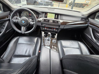 BMW 5 Series foto 4