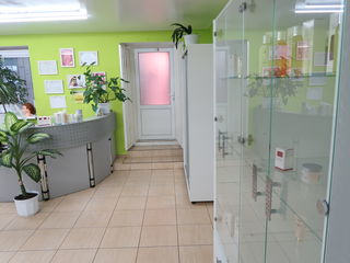 Chirie ,loc pentru frizer ,cabinet pentru cosmetician..... foto 3