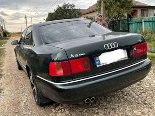 Audi A8 foto 2