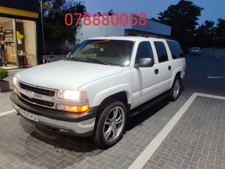 Chevrolet Suburban foto 5