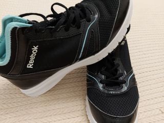 Vind adidasi  Reebok  Dance Original