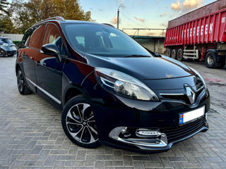 Renault Grand Scenic foto 2