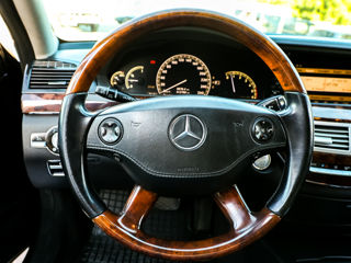 Mercedes S-Class foto 14