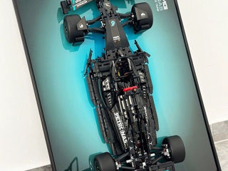 LEGO Technic Mercedes-AMG F1 W14 Petronas 2023 foto 8