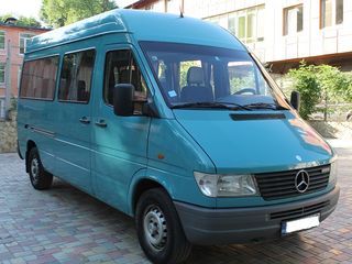 Mercedes Sprinter 312D 8+1 foto 1