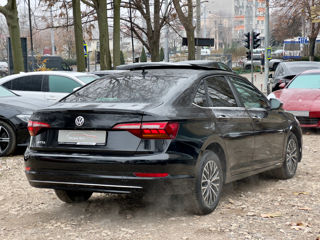 Volkswagen Jetta foto 6