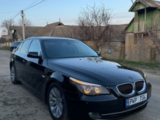 BMW 5 Series foto 8