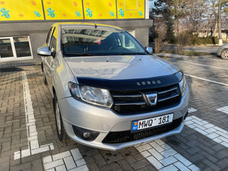 Dacia Logan foto 2