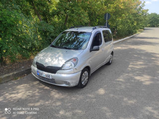 Toyota Yaris Verso foto 5