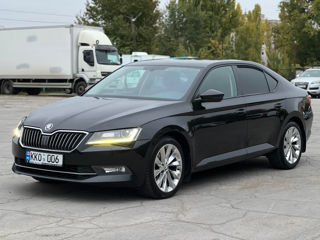 Skoda Superb foto 4