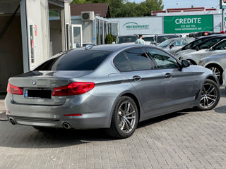 BMW 5 Series foto 5