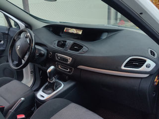 Renault Grand Scenic foto 7