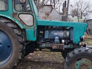 Se vinde tractor t 40 foto 2