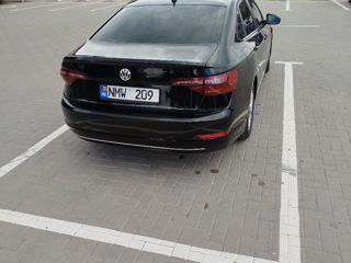 Volkswagen Jetta foto 5