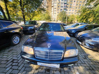 Mercedes C-Class foto 18