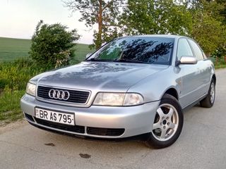 Audi A4 foto 8