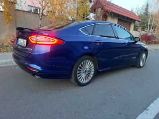 Ford Fusion foto 4