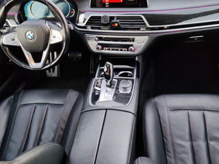 BMW 7 Series foto 11