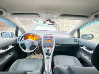 Toyota Auris foto 3