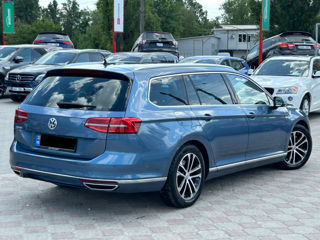 Volkswagen Passat foto 4